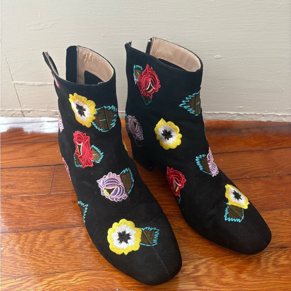 Floral Embroidered Black Ankle Boots